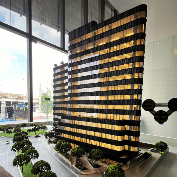 PROYECTO MILK LIFE INVESTMENTS (THE OWN QUERETARO)